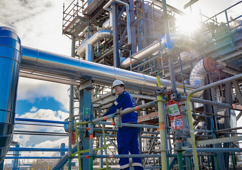 Chapter worker in plant header image Pryme 2024 2x